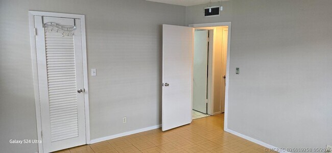 Foto del edificio - 1621 NW 46th Ave