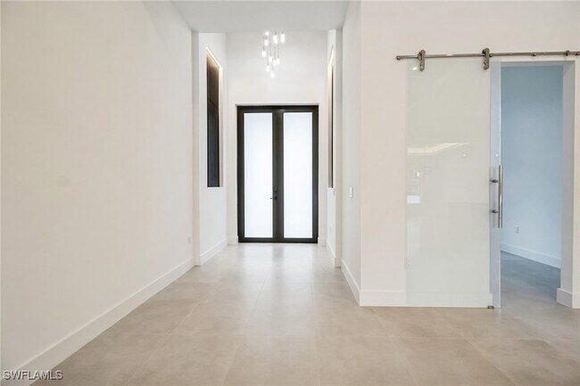 Foto del edificio - 123 SW 35th Ave