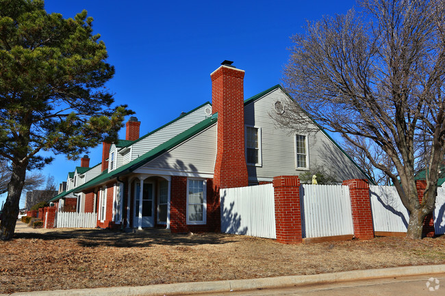 Building Photo - Wellington Commons