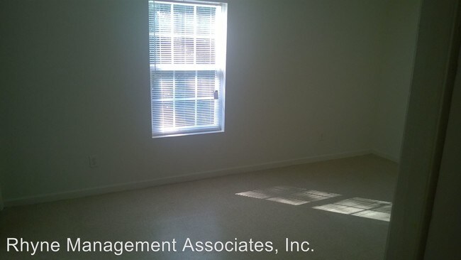 Building Photo - 2809 Avent Ferry Rd