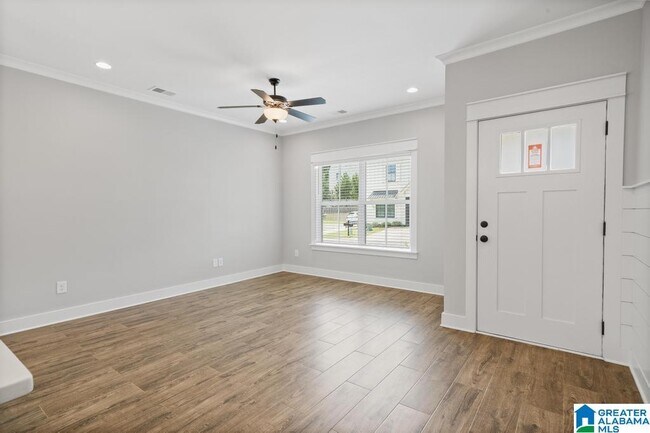 Building Photo - 1509 Cottage Grv