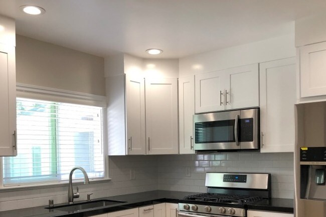 Foto del edificio - 7445 Etiwanda Ave