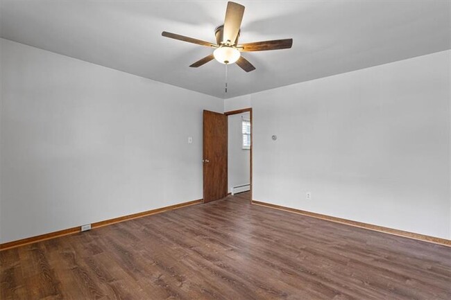 Building Photo - 510 Cato St