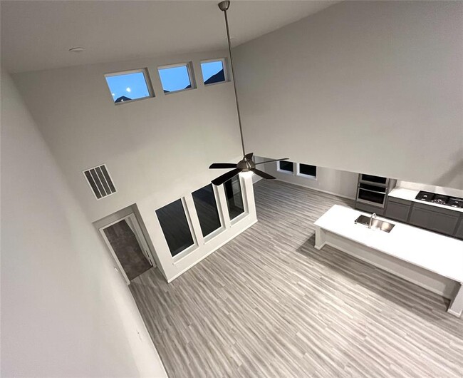 Building Photo - 9218 Edgeberry Dr
