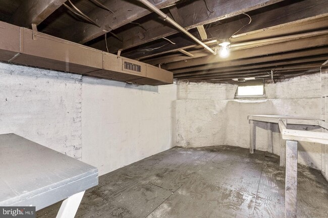Building Photo - 225 Frenchs Ave