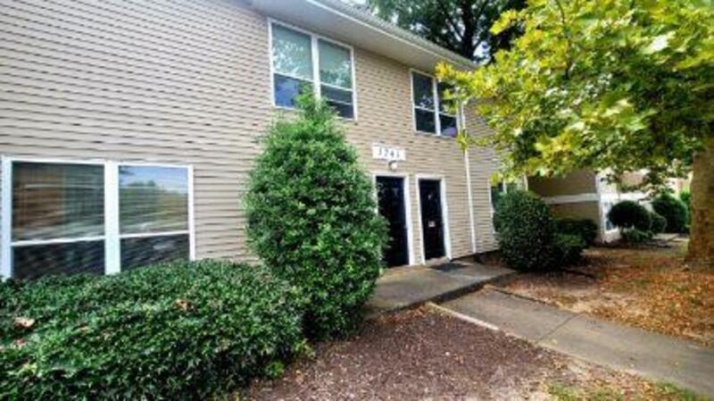 Foto principal - 1223 Nelson St
