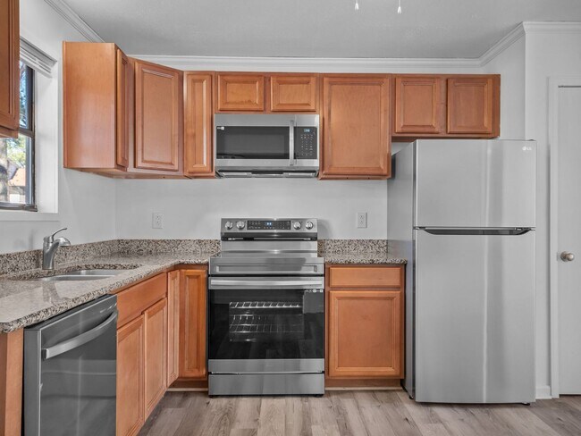 Foto del edificio - Ravenwood Apartments!!