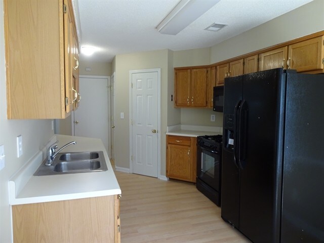 Foto del edificio - 115 Brookhaven Ln