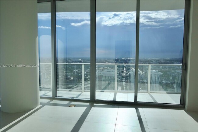 Foto del edificio - 1400 Biscayne Blvd