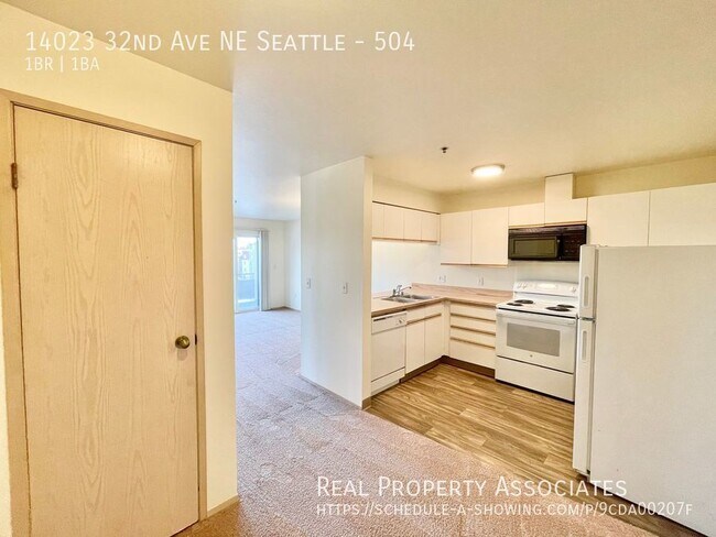 Foto del edificio - Spacious Top Floor 1-Bedroom/1-Bathroom! *...