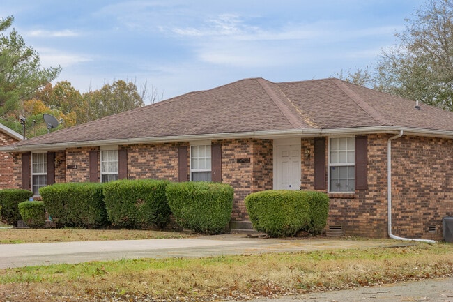 Building Photo - 634 R S Bradley Blvd