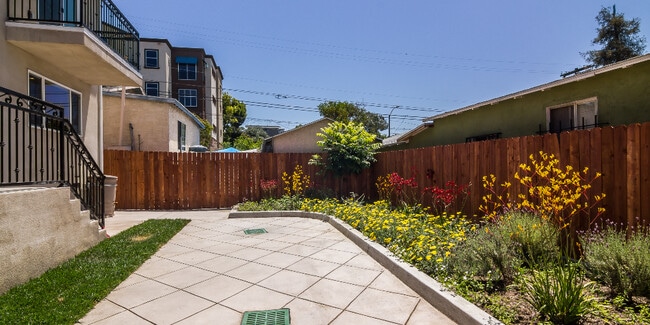 Building Photo - 4604 La Mirada Ave