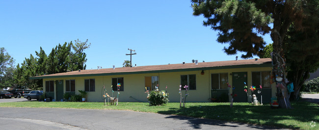 Building Photo - Campus Garden Apartments