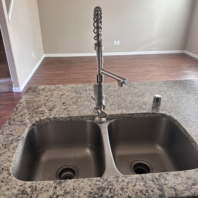 Foto del edificio - 7649 NE 31st Cir