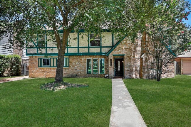 Foto del edificio - 18110 Shadow Valley Dr
