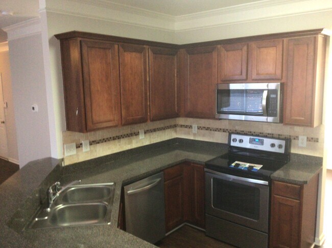 Building Photo - 2111 Less Traveled Trail