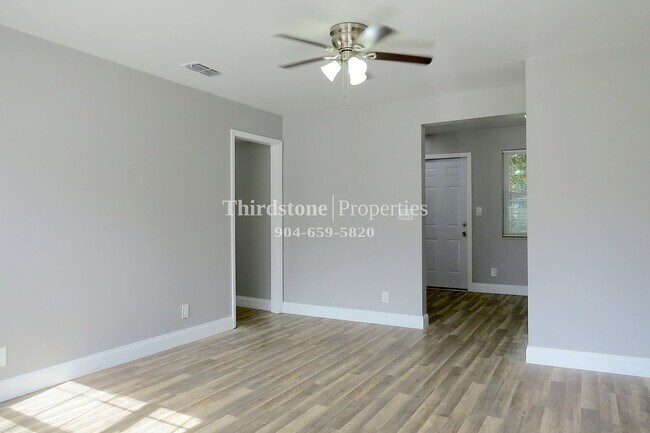 Foto del edificio - 9021 Castle Blvd, Jacksonville, FL 32208