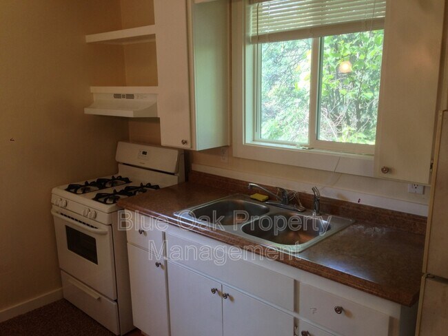 Foto del edificio - 1636 Pine St