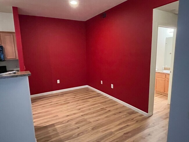 Dining Room - 3302 N 7th St