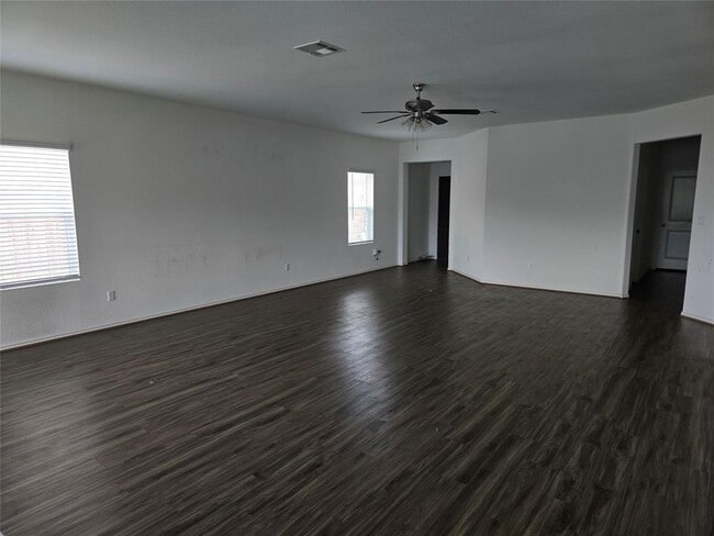 Building Photo - 720 Mallow Rd