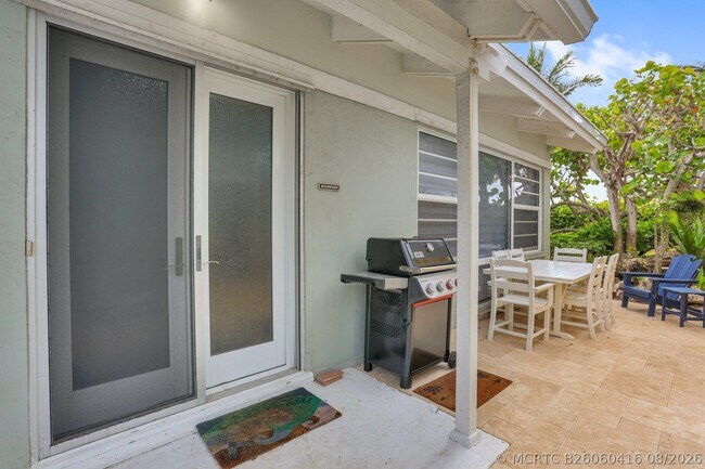 Foto del edificio - 320 S Ocean Blvd