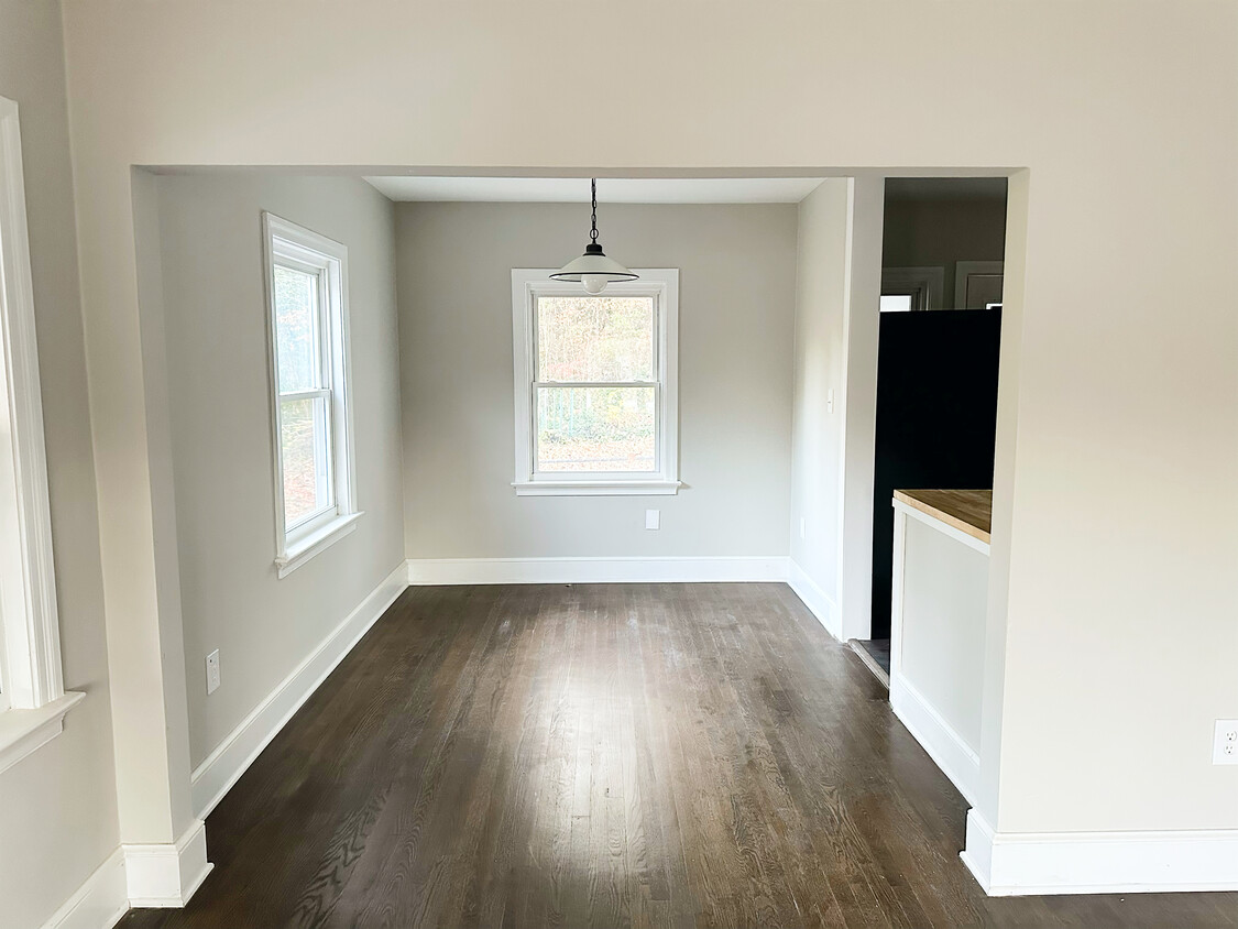 Dining Room - 1021 14th Ave NW