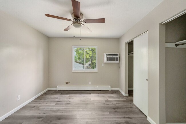 Foto del edificio - 849 E Wilbeth Rd