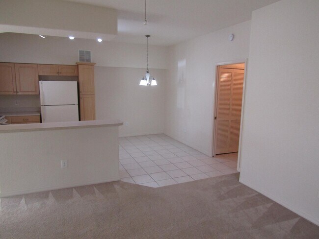 Building Photo - 200 Mirabella Cir