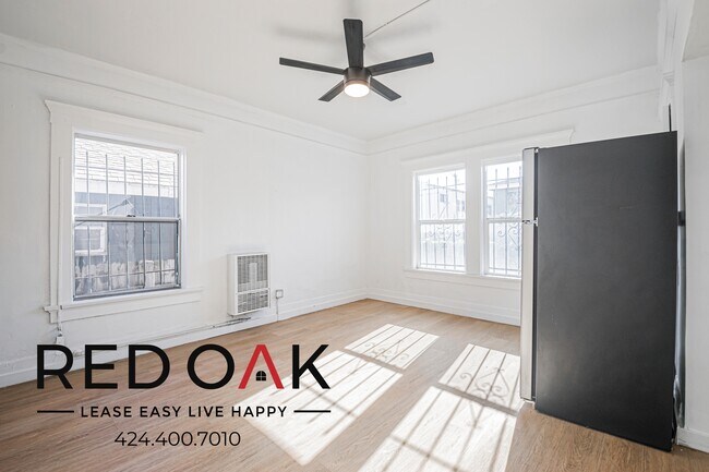 Foto del edificio - 1026 W 22nd St