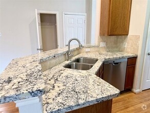 Building Photo - 6834 Catarina Cir