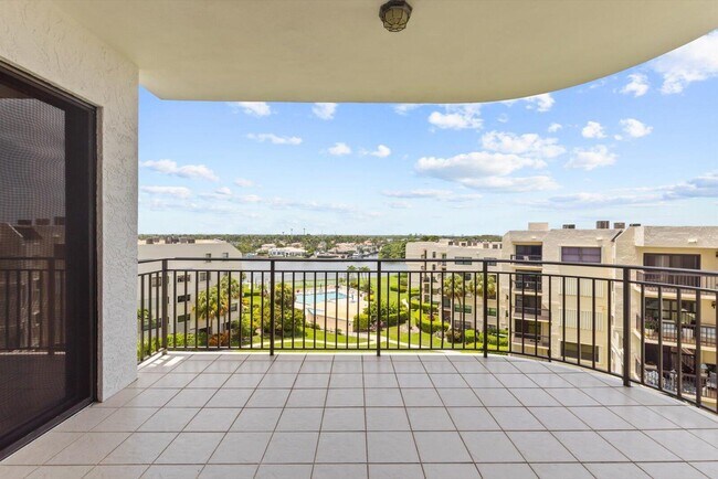 Foto del edificio - 370 Golfview Rd