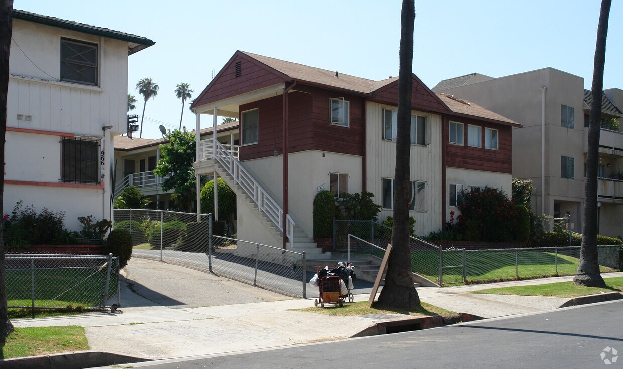 Primary Photo - 970 Elden Ave