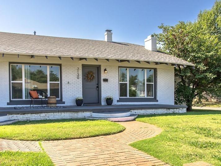 Primary Photo - 2130 NW 21st St