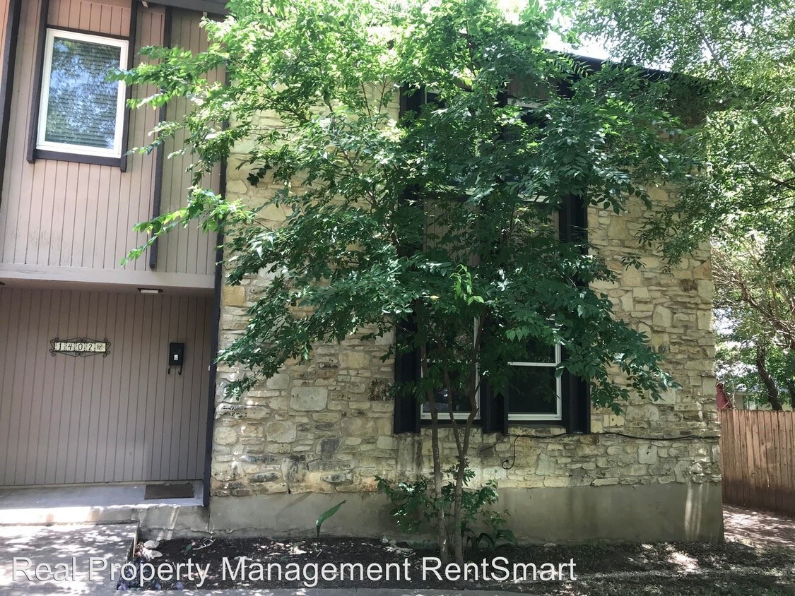 Primary Photo - 1402 Fairfield Dr