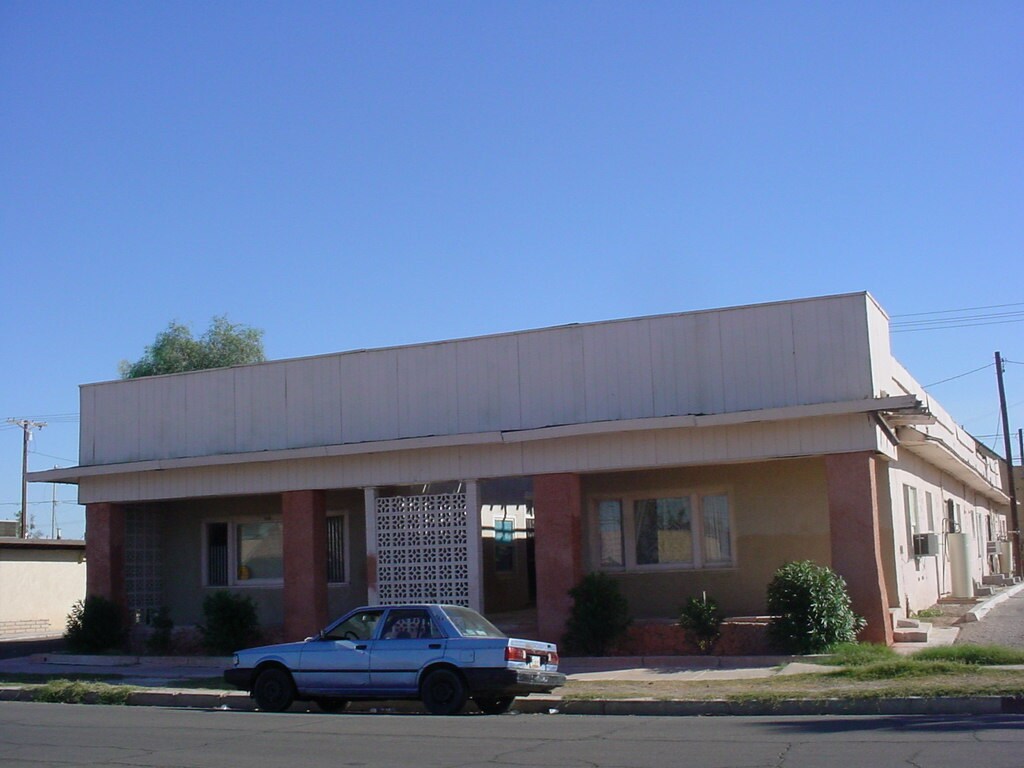 Primary Photo - 733 Broadway St