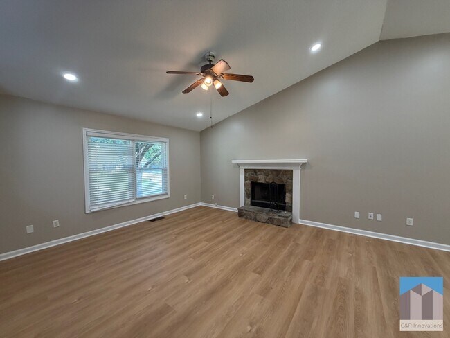Foto del edificio - 2406 Jim Owens Ln NW