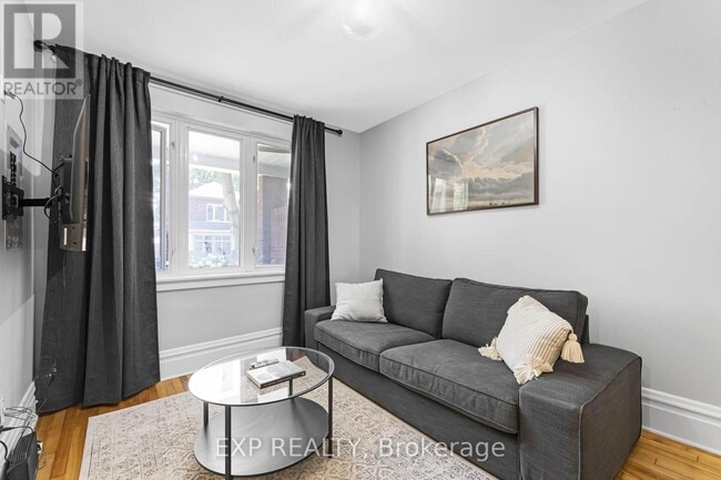 Building Photo - 119 Hopewell Ave