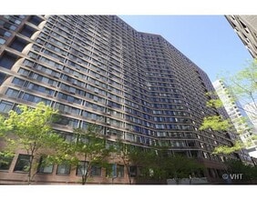 Building Photo - 211 E Ohio St