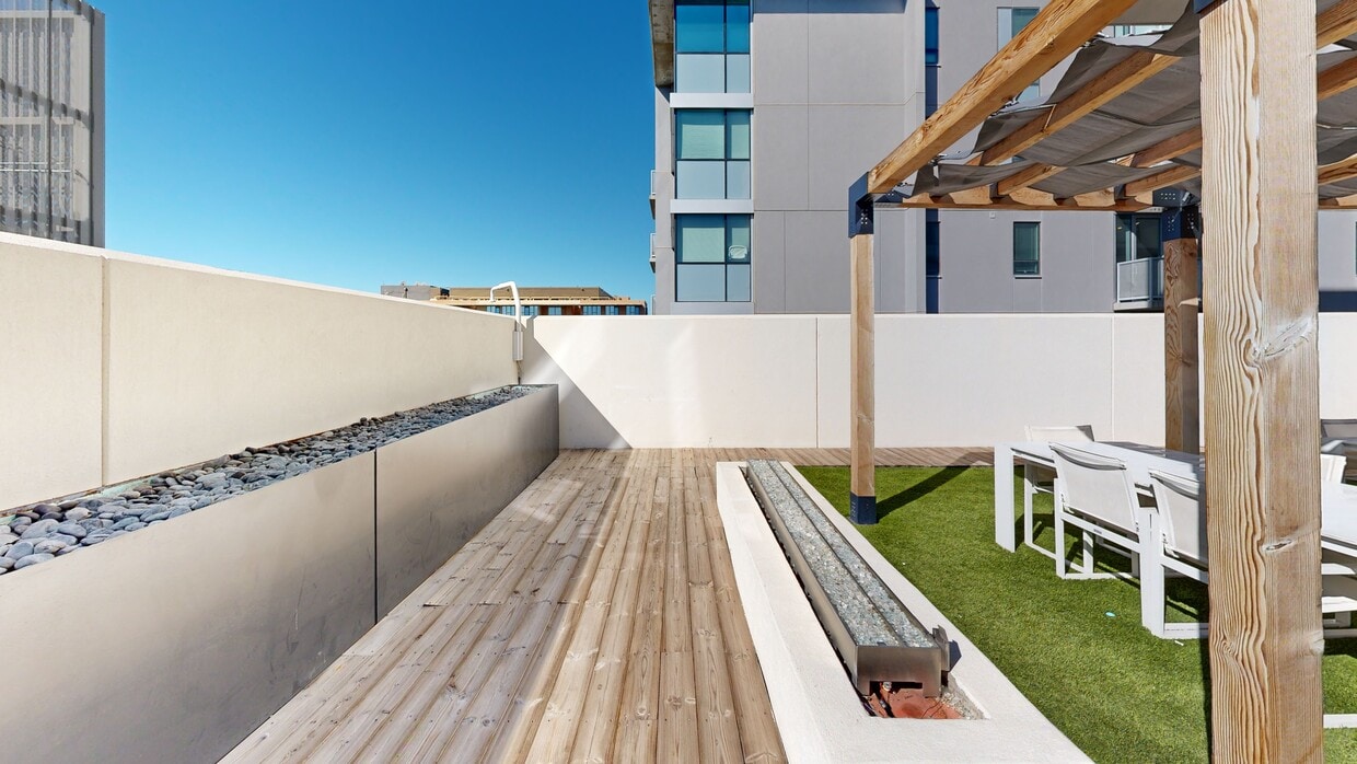 Photo - Malibu Apartments