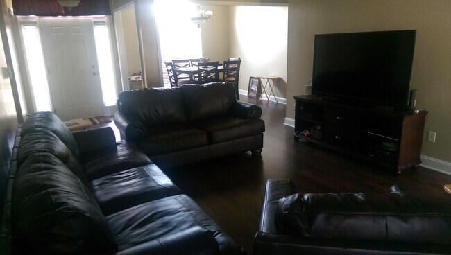 Foto del edificio - 112 Flat Ridge Ct