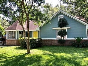 Building Photo - 12448 Red Fox Dr