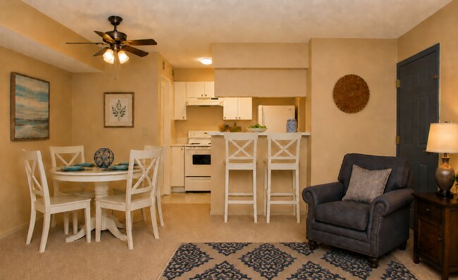 Building Photo - 351 Lone Hill Dr