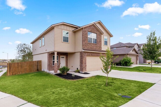 Building Photo - Large 4 bedroom in Cottonwood Creek!