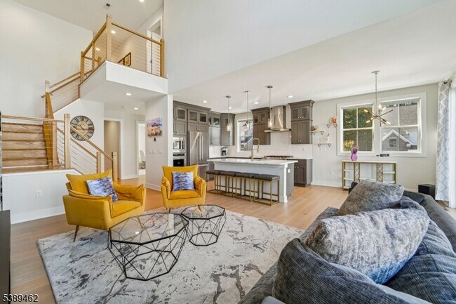 Foto del edificio - 2 Lawrence Ln