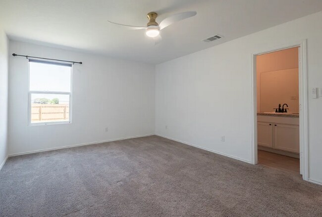 Building Photo - 9051 Navarro Vis