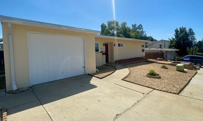 Building Photo - Charming 3 bedroom, 1 bathroom house in Ro...