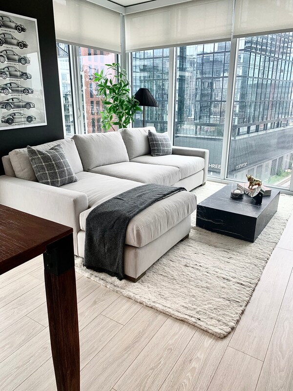 Foto del edificio - 355 N Halsted St