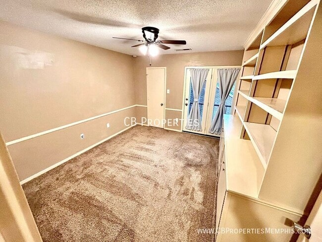 Building Photo - 5735 Barfield Cir