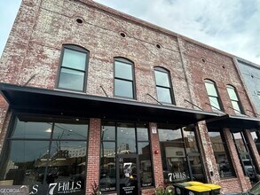 Building Photo - 258 N 5th Ave