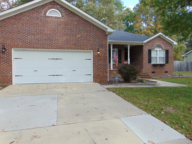 Building Photo - 195 Scarlet Oak Dr